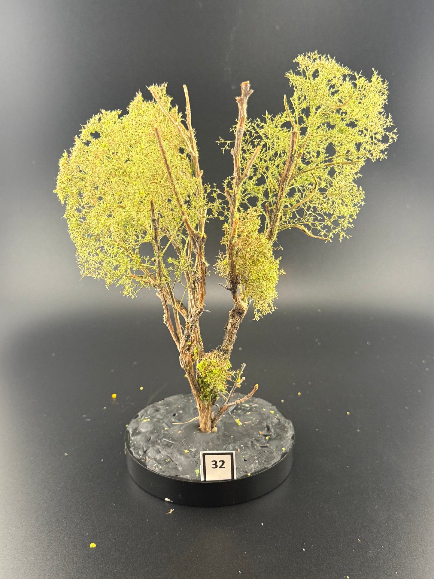 HO/N SCALE Realistic Green Tree 7.5" #32